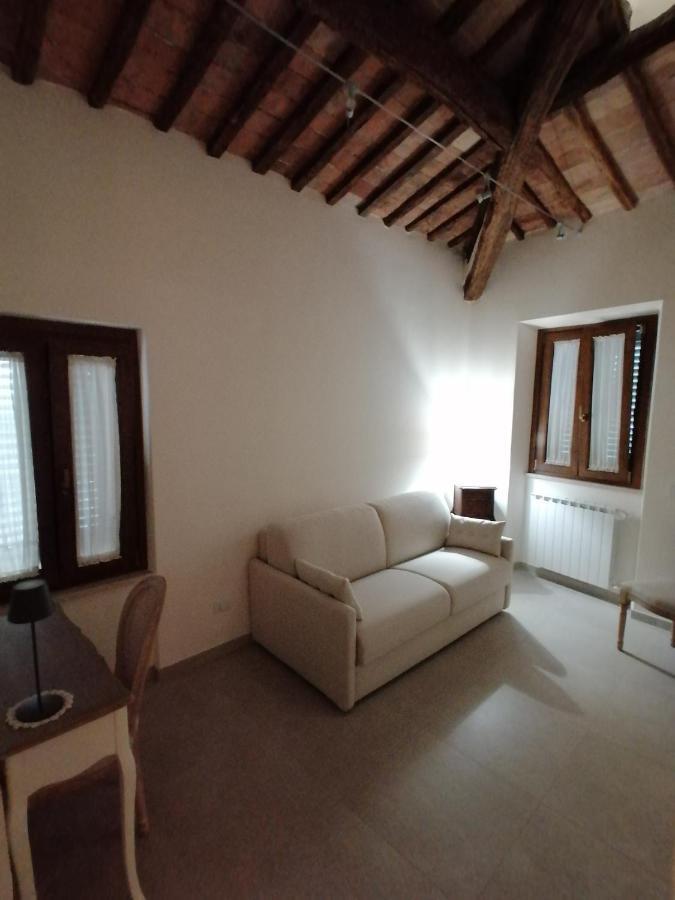 Dimo' Re Bed and Breakfast Farnese Eksteriør billede